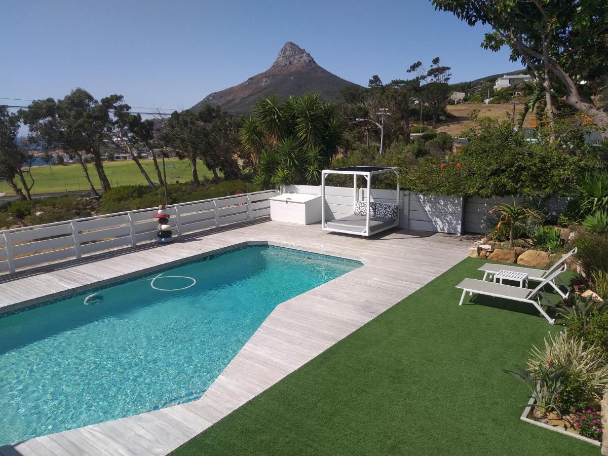 Camps Bay Loft With Stunning Mountain And Ocean Views Διαμέρισμα Κέιπ Τάουν Εξωτερικό φωτογραφία